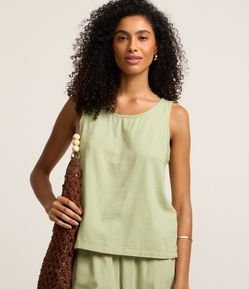 Blusa Sem Manga em Sarja com Botão nas Costas