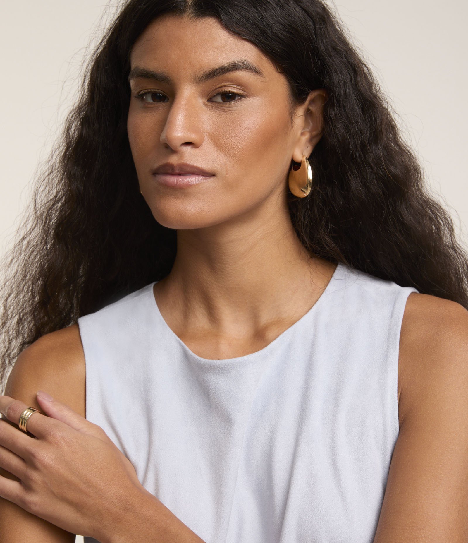 Vestido Curto em Suede Sem Manga com Decote Redondo Azul 4