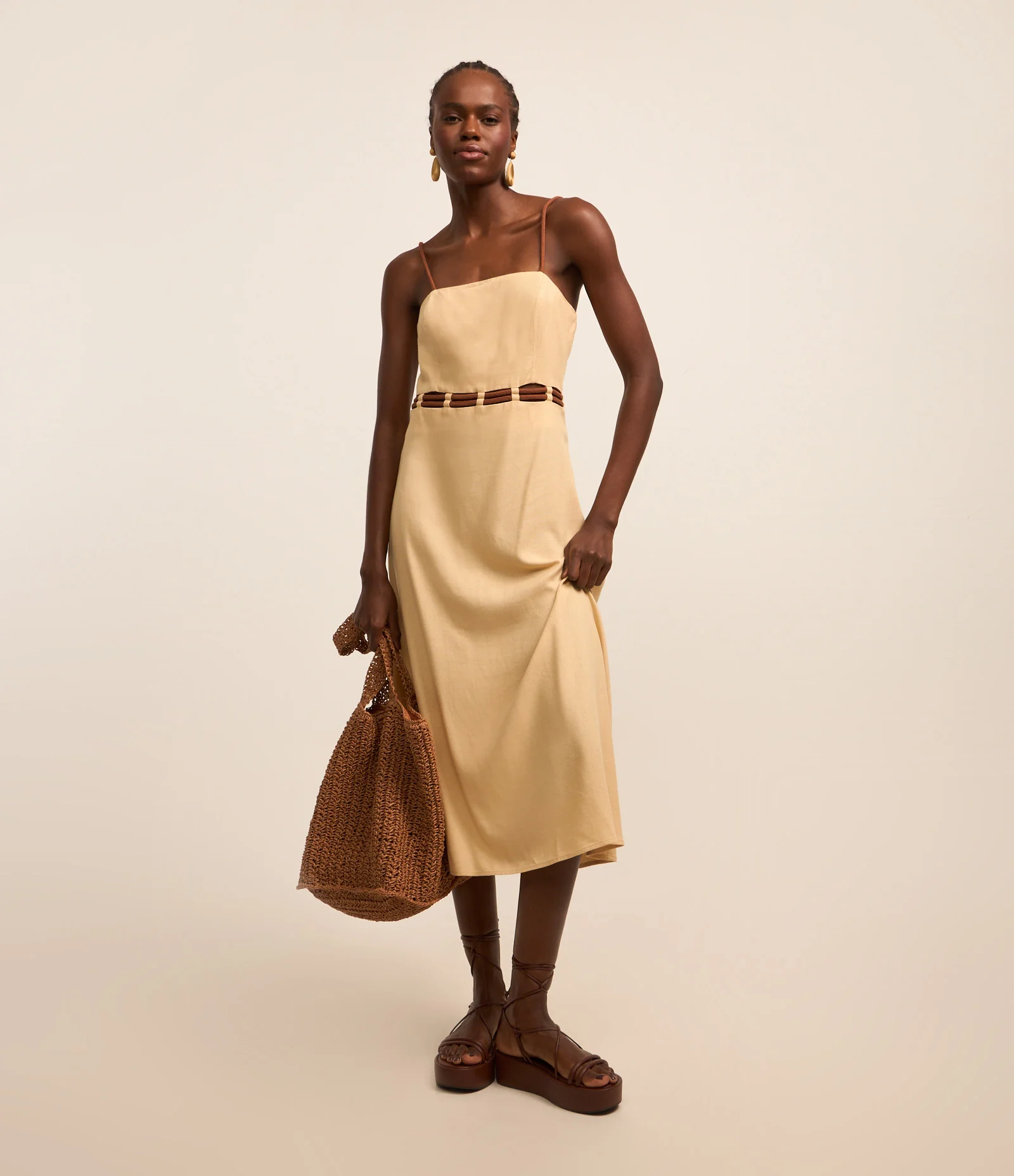 Vestido New Midi em Viscose e Linho e Cinto de Corda Bege 1