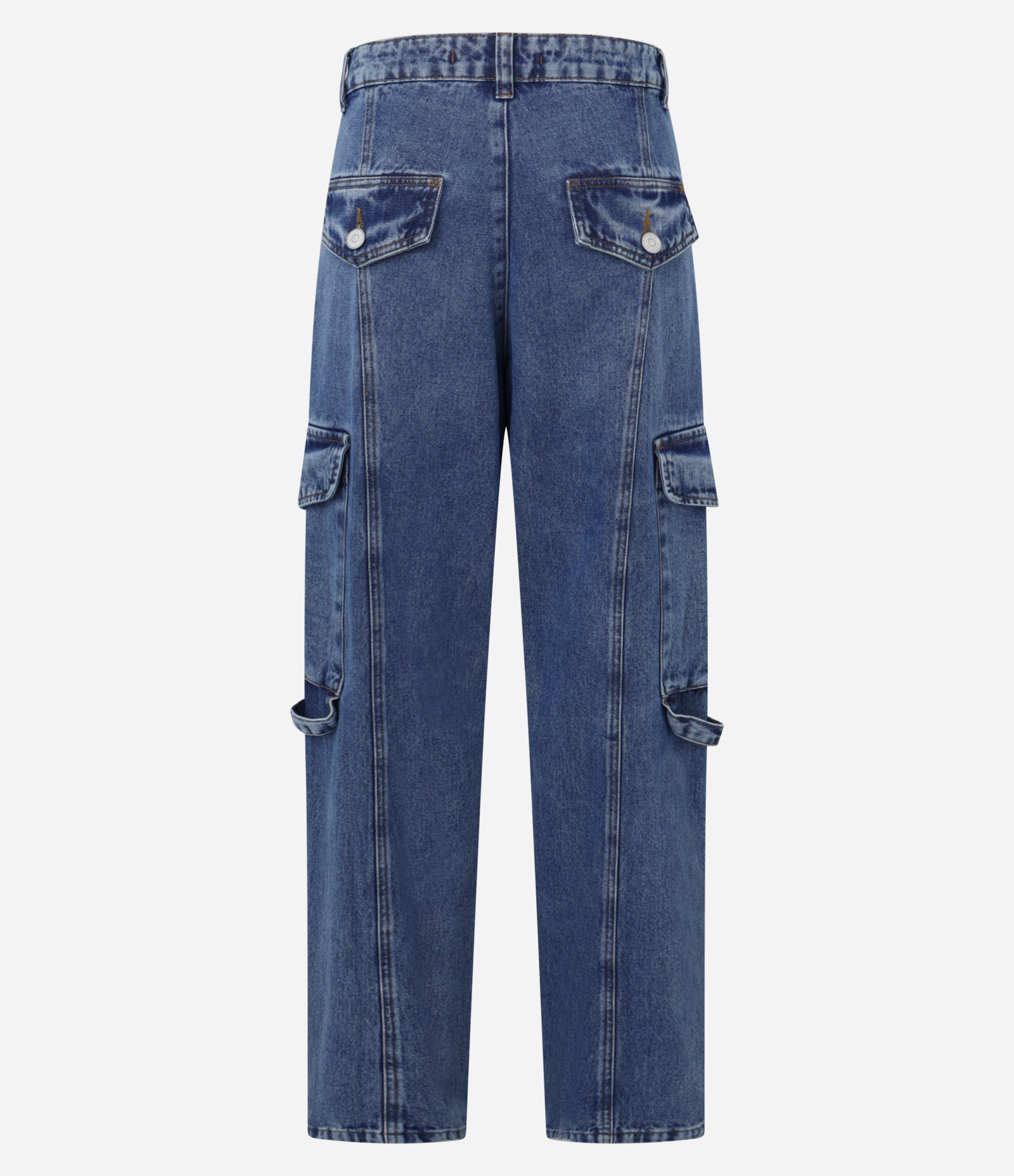 Calça Reta em Jeans com Recorte e Bolso Cargo na Lateral Médio 7