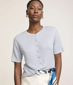 Blusa em Tricô Texturizado com Abotoamento