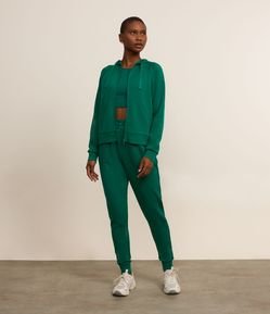 Calça Jogger em Microfibra com Cós Elástico