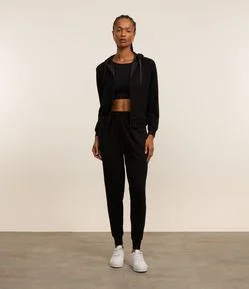 Calça Jogger em Microfibra com Cós Elástico