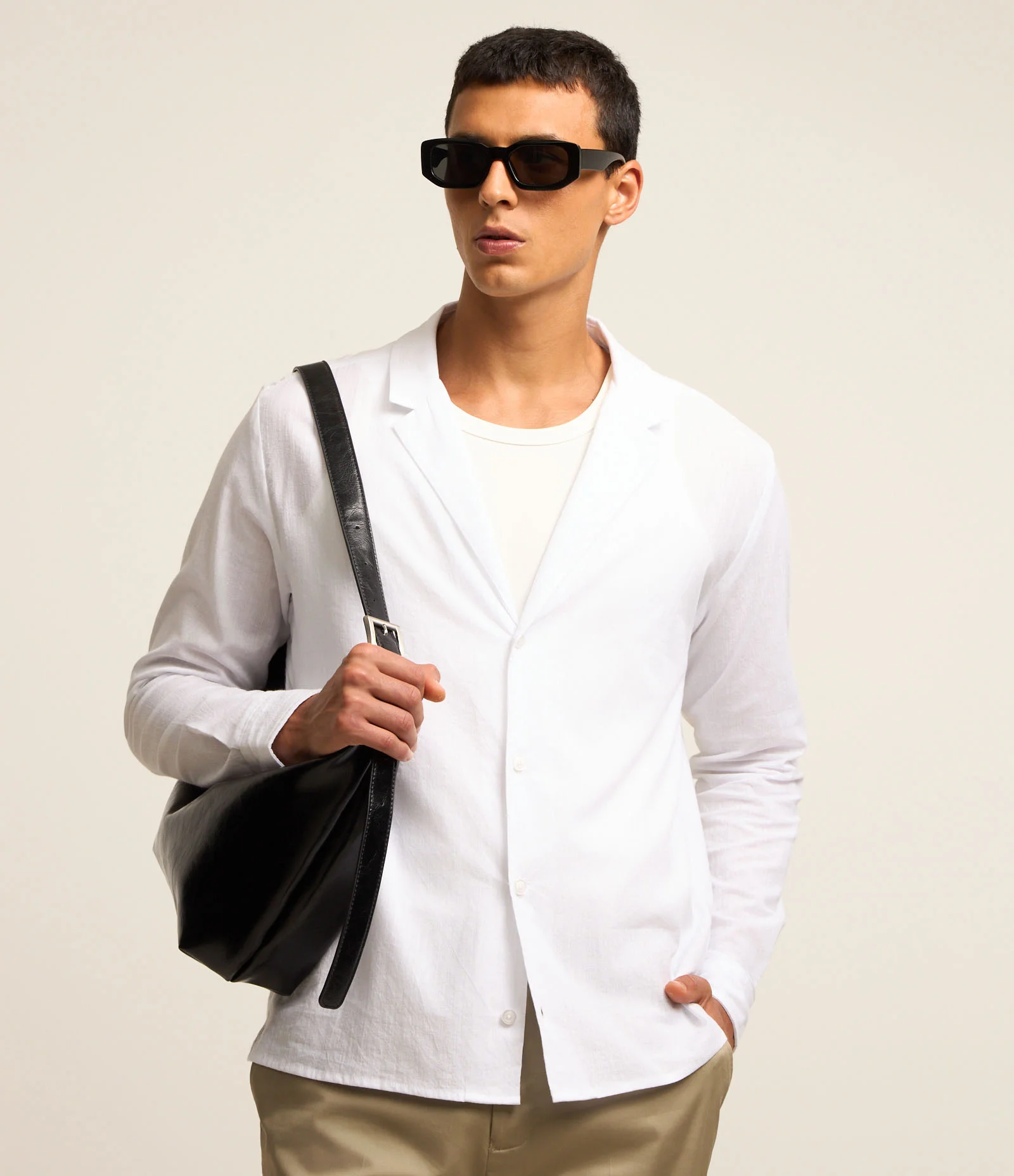 Camisa Regular em Viscolinho Gola com Lapela Branco 1