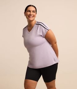 Camiseta Esportiva em Tecnologia Dry e com Listras na Manga Curve & Plus Size