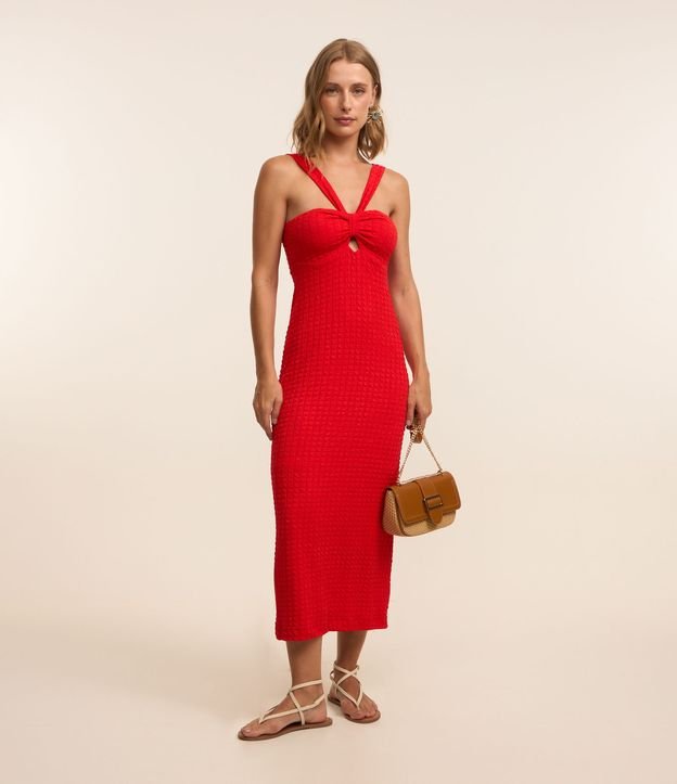 Vestido Midi Texturizado com Recorte no Decote