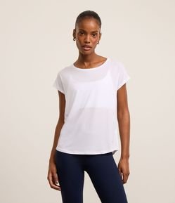 Camiseta Esportiva em Microfibra com Decote Redondo