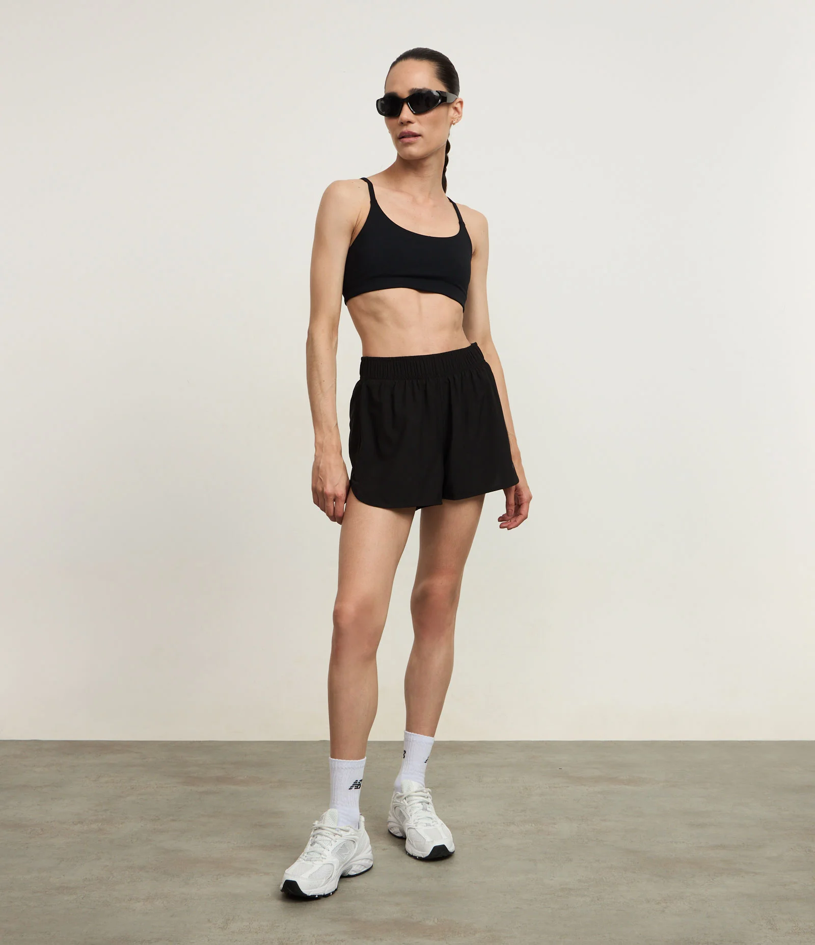 Bermuda Runner Esportiva com Bolsinho Funcional Preto 1