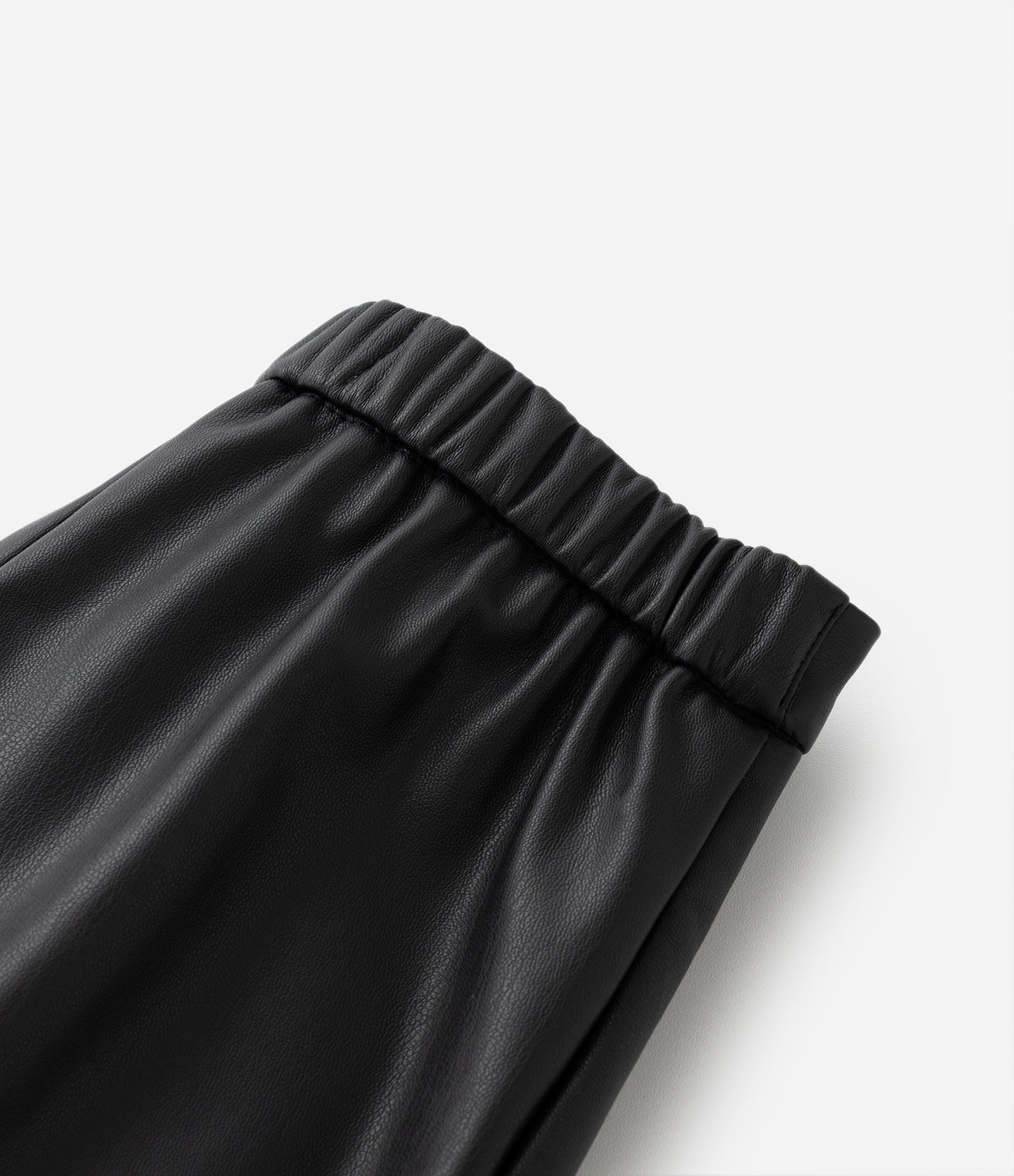 Short Saia Infantil Plissada com Coração Lateral - Tam 1 a 5 Anos Preto 4