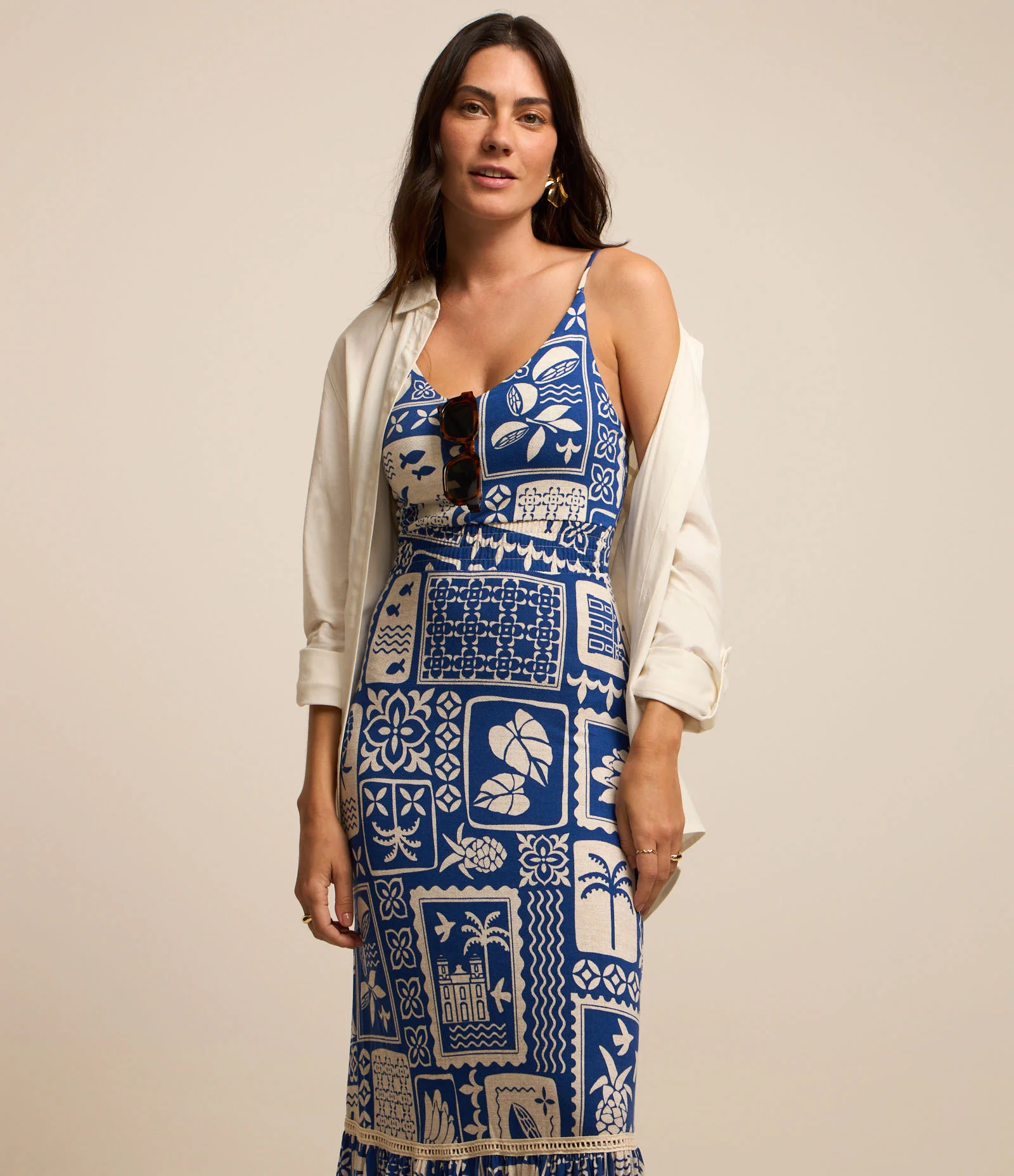 Vestido Evasê em Viscose com Alça Fina e Estampa Tropical Azul 2