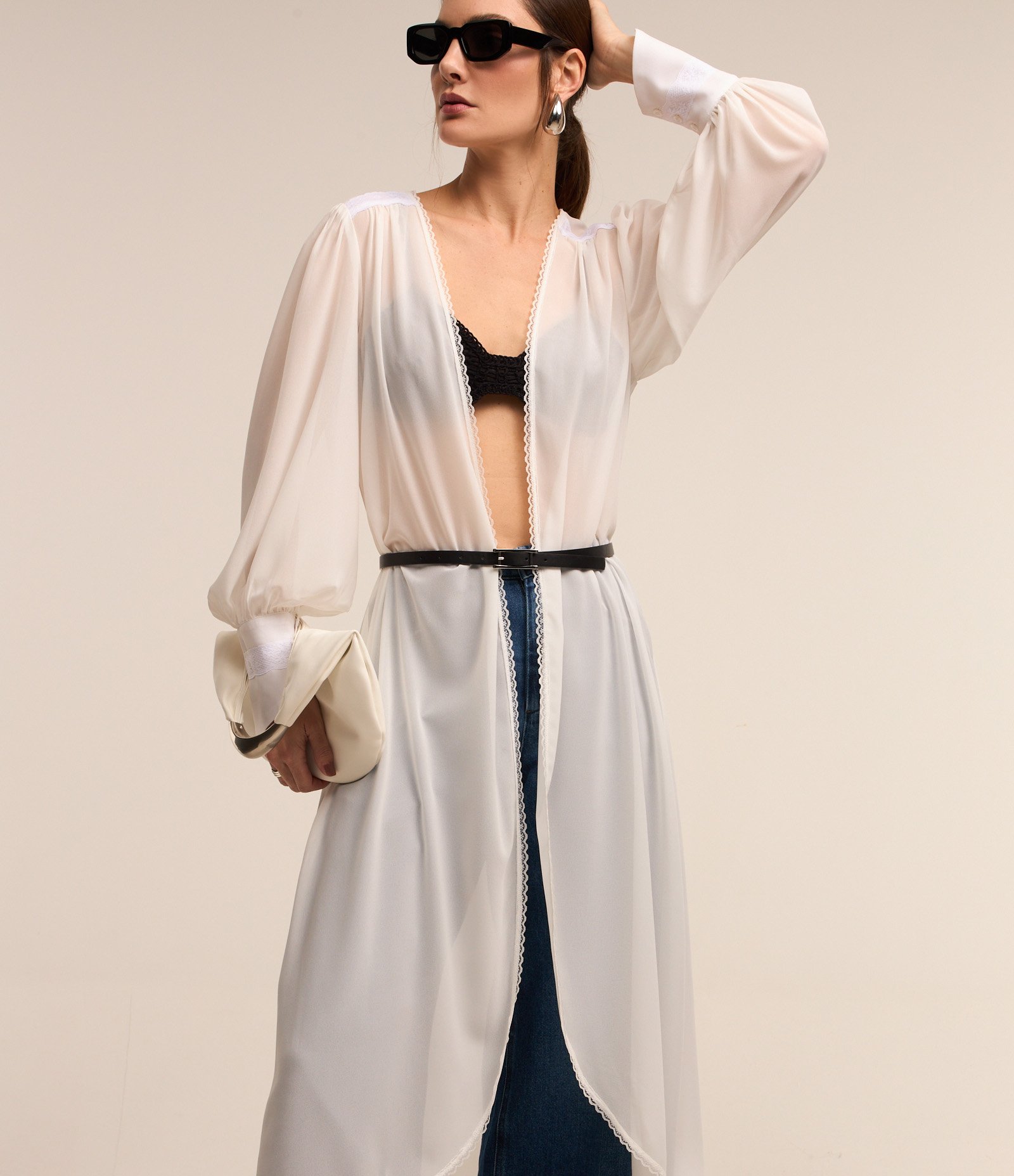 Top com Efeito Crochê e Elástico nas Costas Preto 2