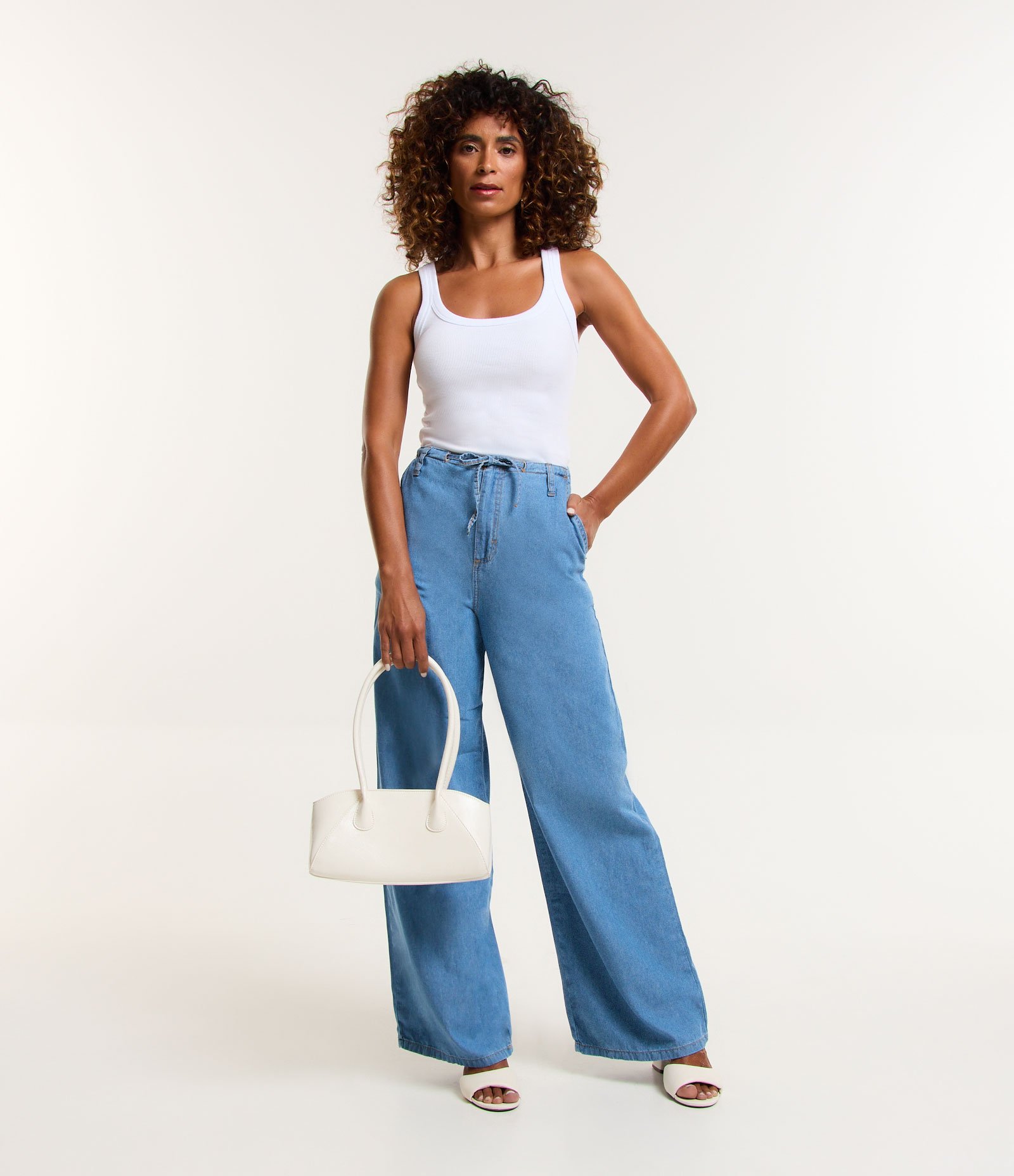 Calça Pantalona Jeans com Amarração no Cós Azul 1