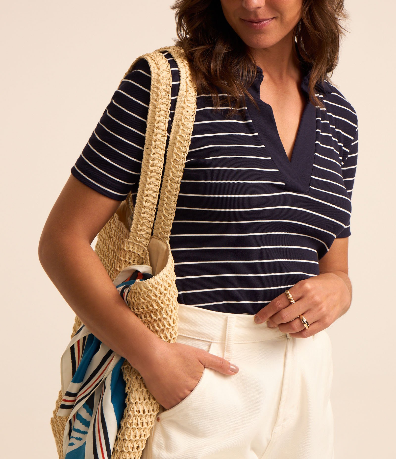 Blusa em Ribana com Gola Polo e Listras em Fio Tinto Azul Marinho e Branco 4