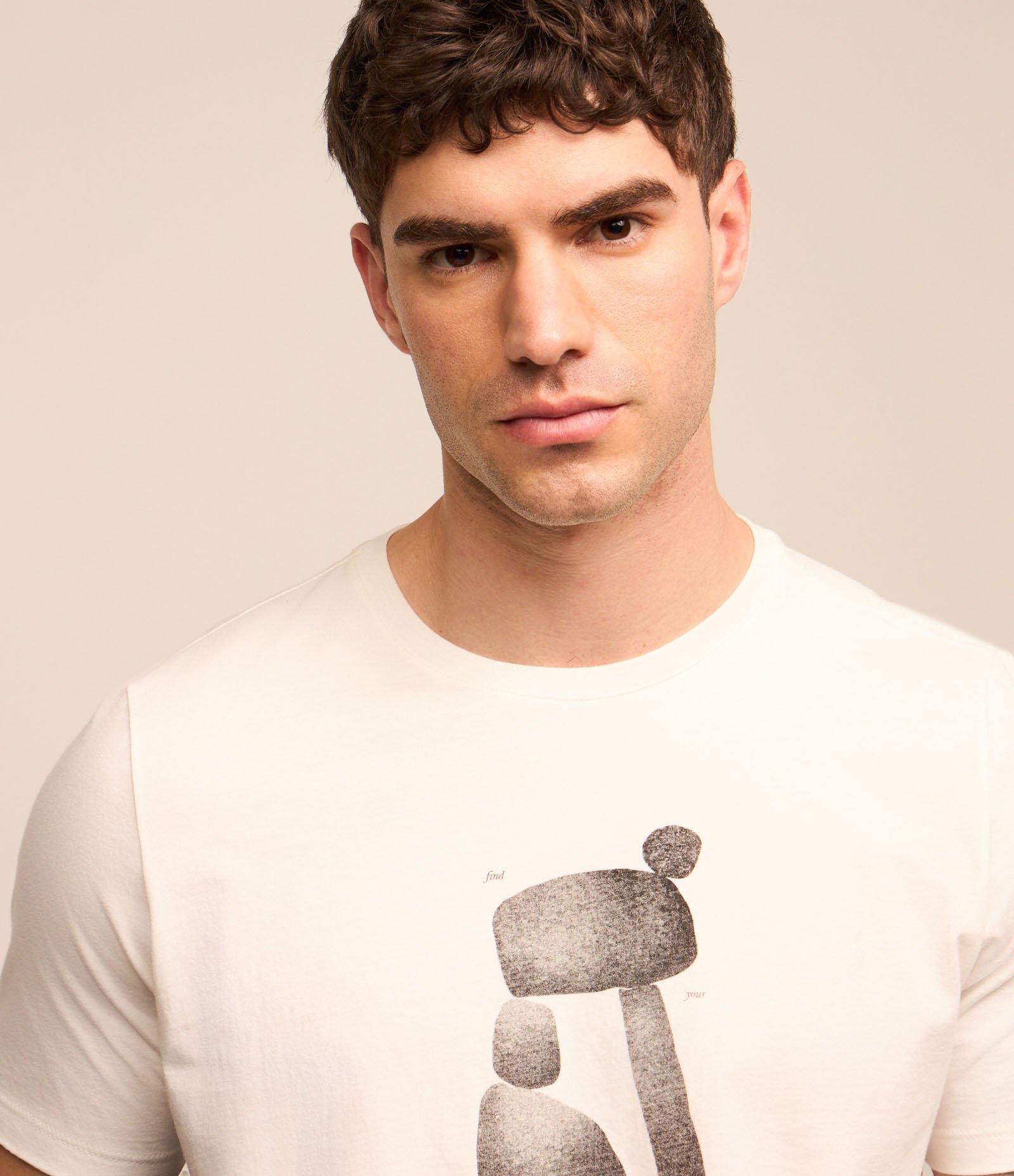 Camiseta em Algodão com Estampa de Pedras Branco 3