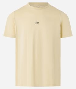 Camiseta em Algodão com Estampa Localizada