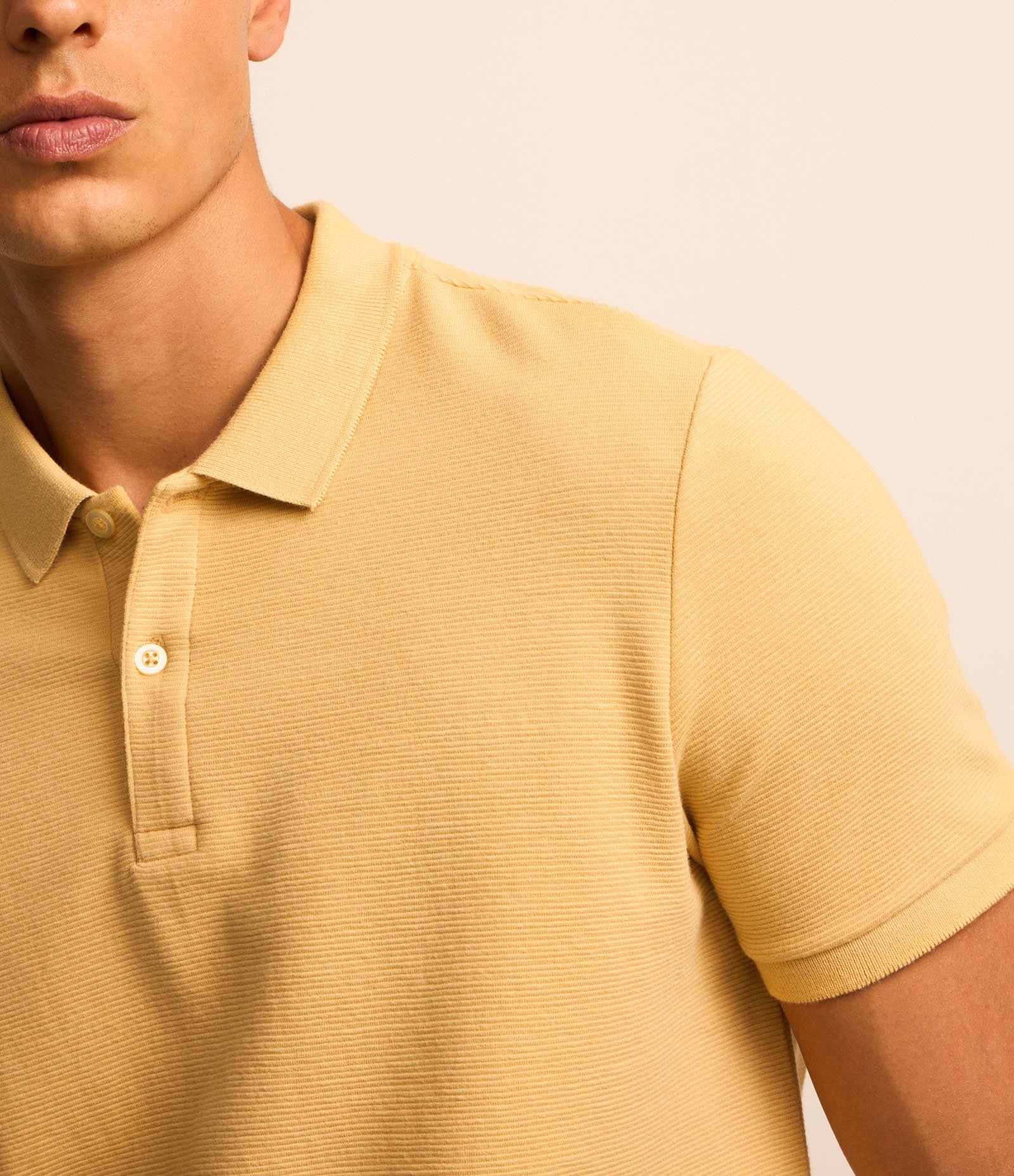 Camisa Polo em Algodão com Textura Canelada Amarelo 4
