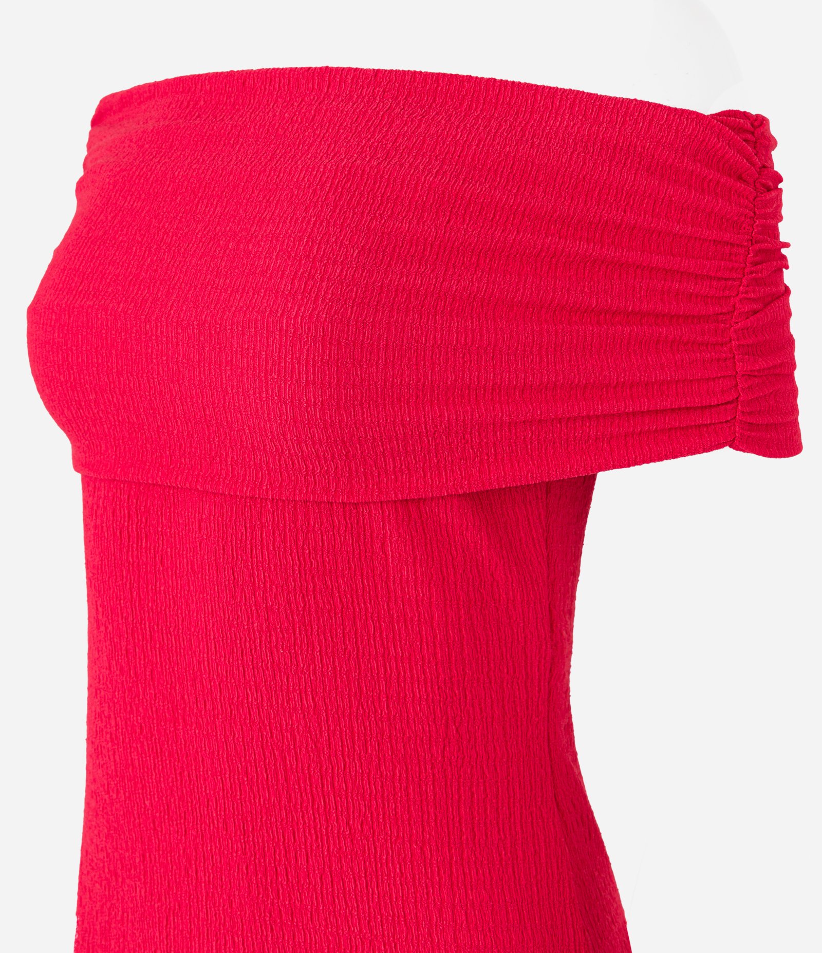 Vestido Midi Ombro a Ombro com Franzido Lateral e Decote Reto Vermelho 7