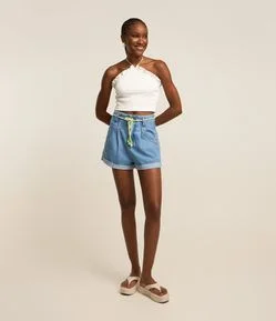 Short Baggy em Jeans com Cinto de Cordão