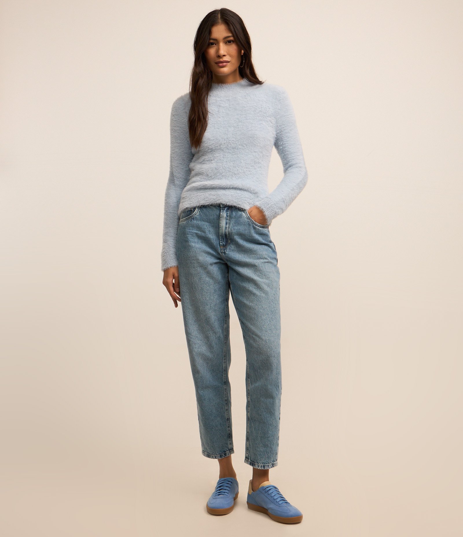 Suéter em Tricô com Gola Alta e Pelinhos 2