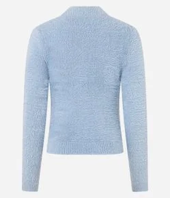 Suéter em Tricô com Gola Alta e Pelinhos