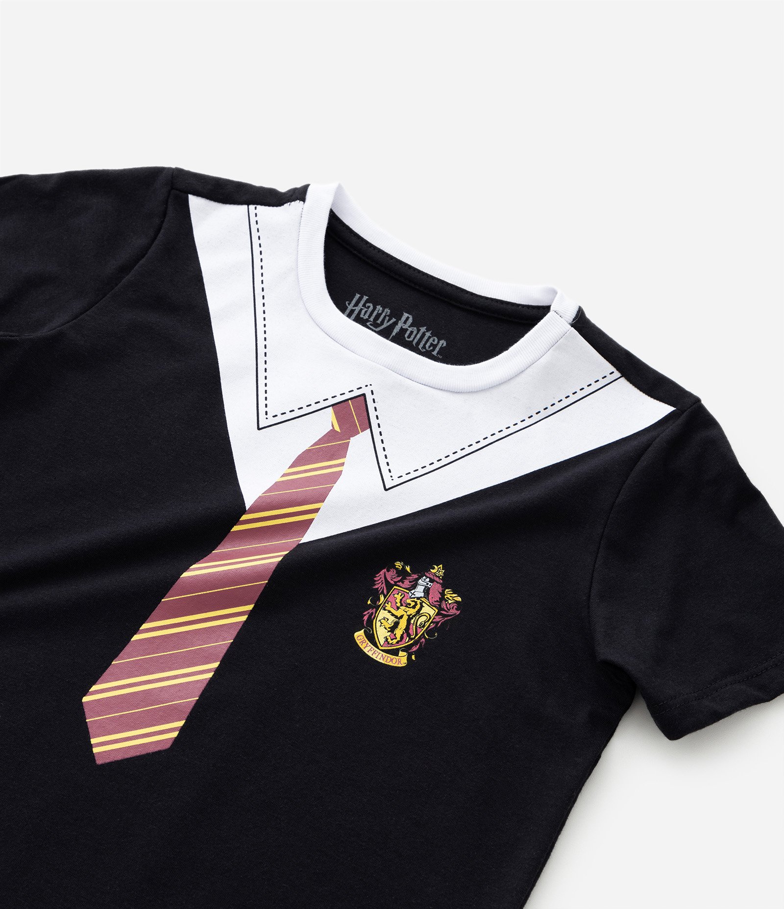 Camiseta Comfort Infantil com Capa e Estampa Grifinória Harry Potter - Tam 4 a 8 Anos Preto 7