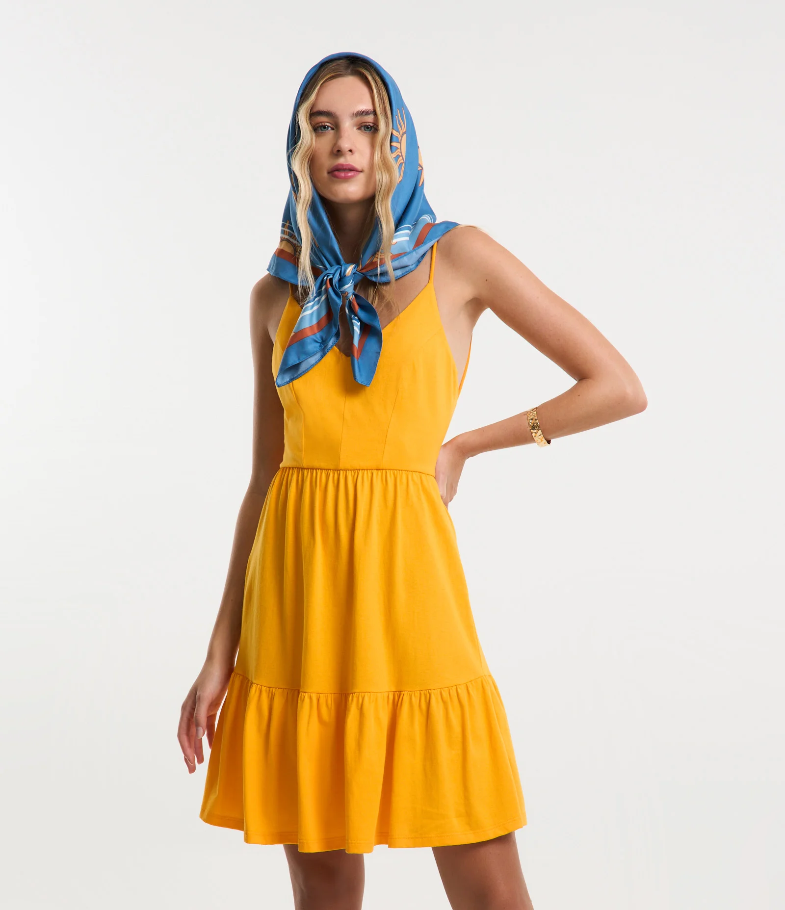 Vestido Curto em Algodão com Recorte e Alcinhas Finas Amarelo 1