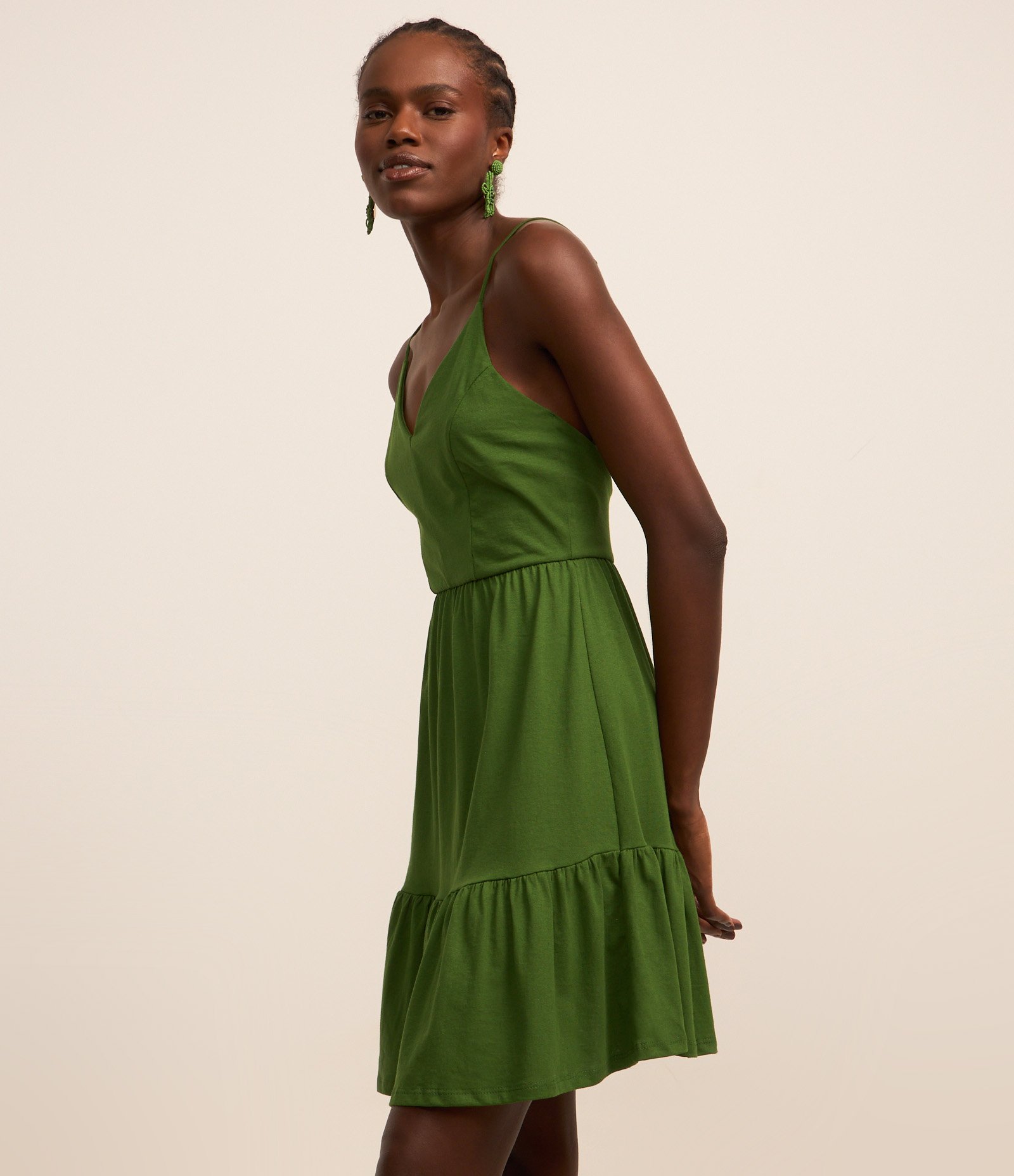 Vestido Curto em Algodão com Recorte e Alcinhas Finas 1