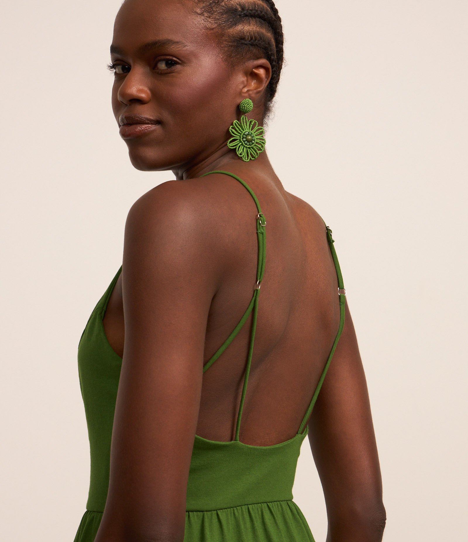 Vestido Curto em Algodão com Recorte e Alcinhas Finas 4