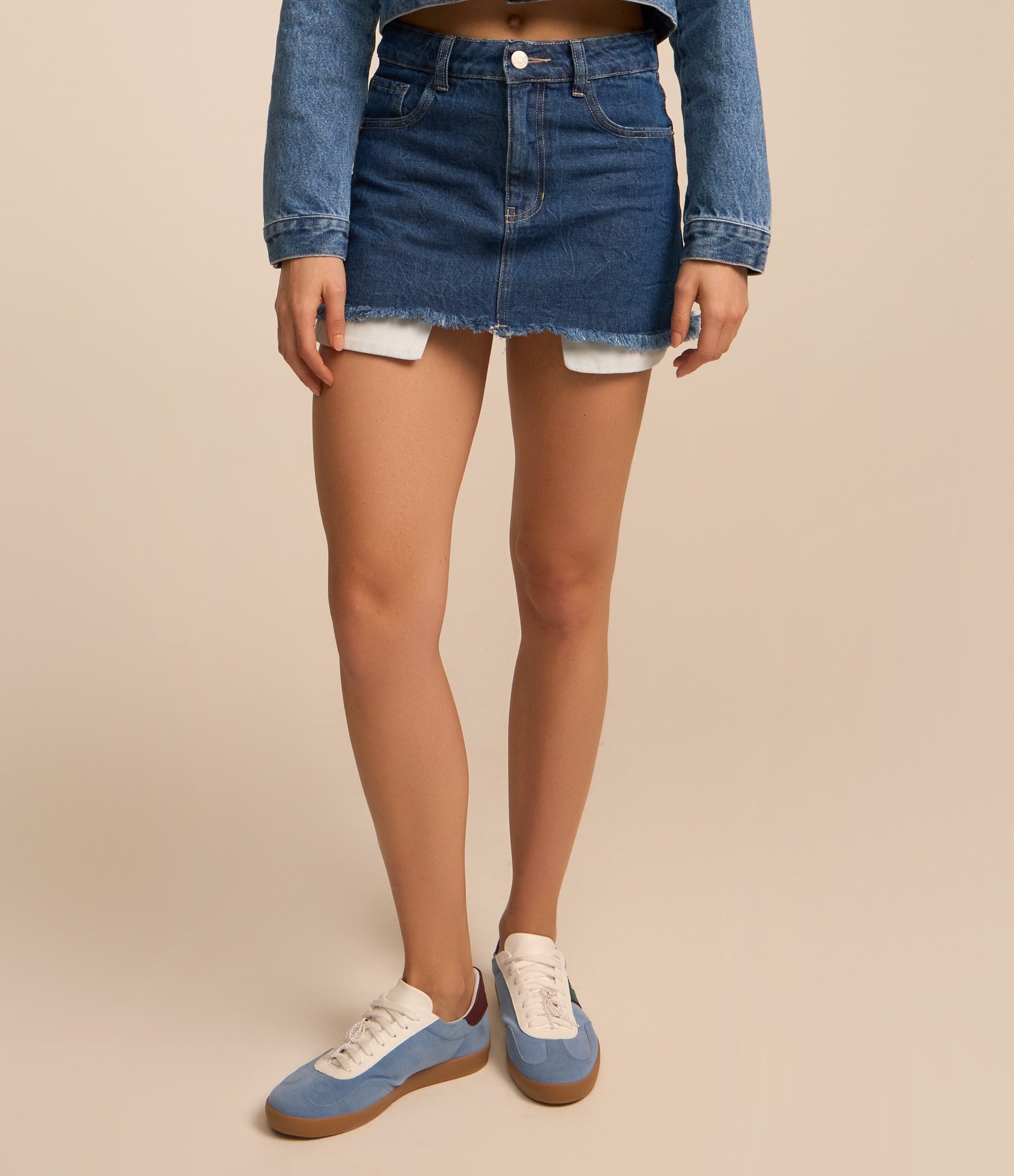 Saia Curta em Jeans com Forro de Bolso Aparente Azul 3