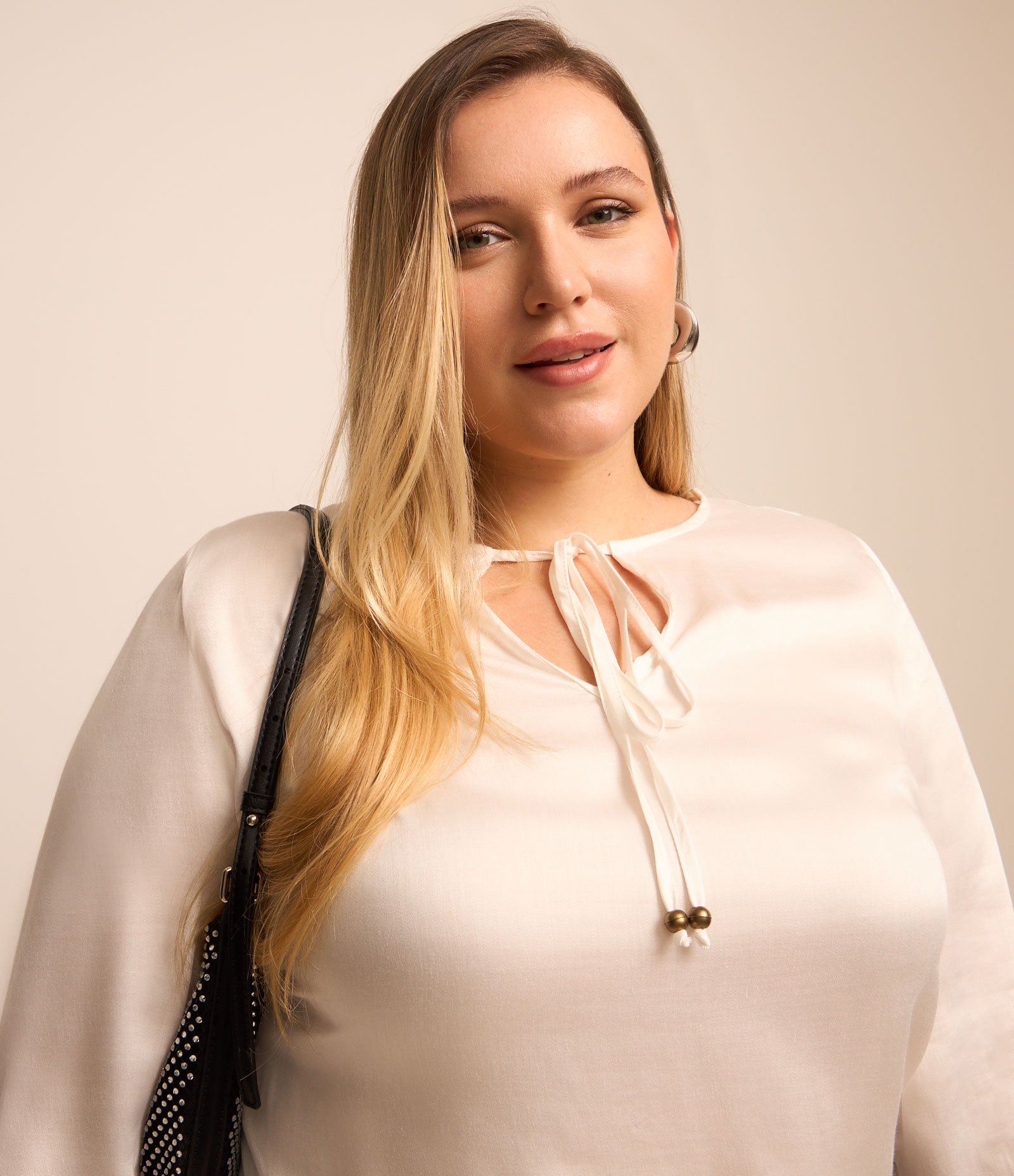 Blusa em Viscose com Manga 3/4 Curve & Plus Size Branco 1