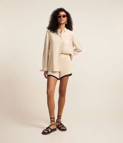 Short Curto em Tricô com Elástico na Cintura