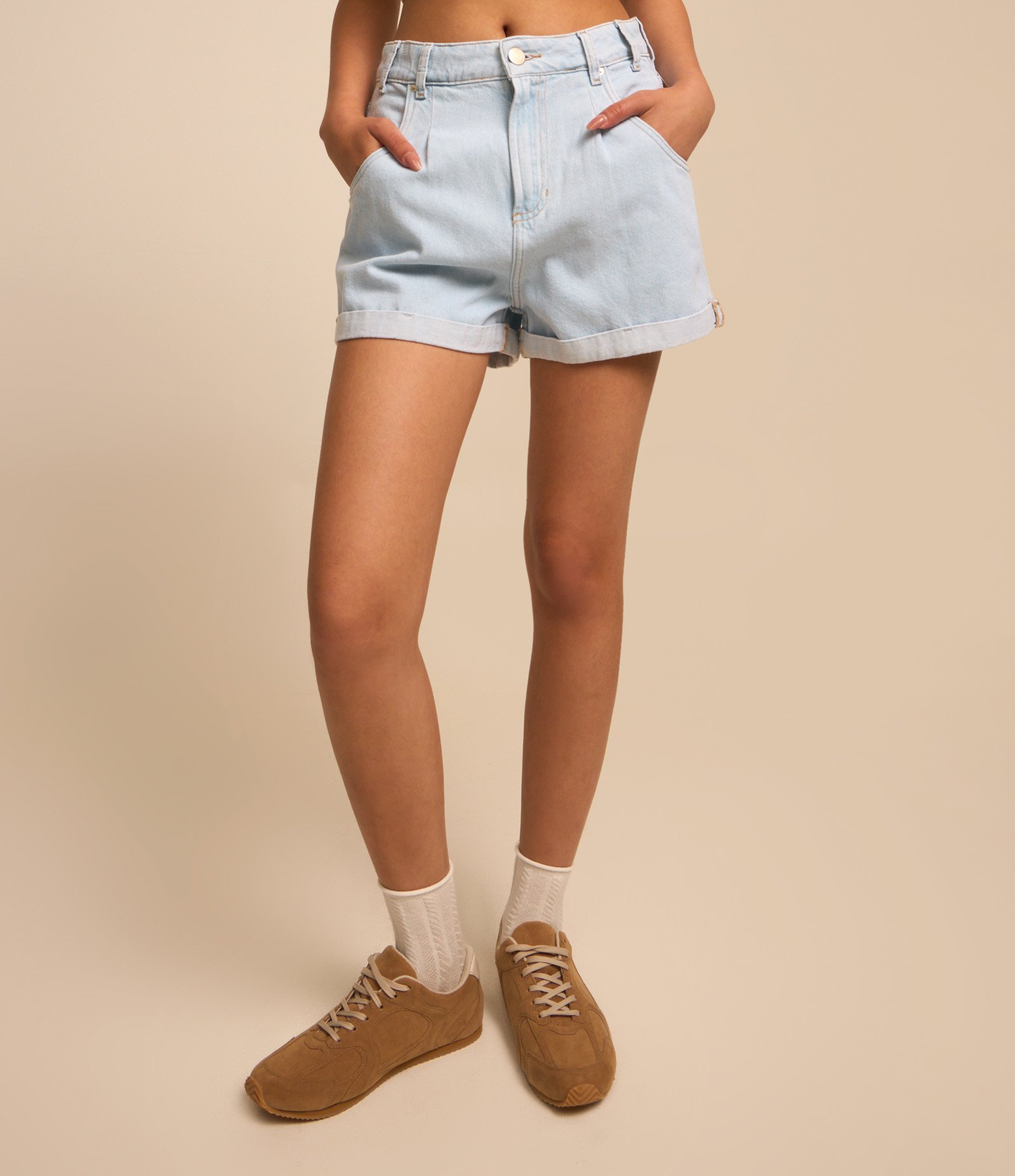 Short Baggy em Jeans e Barra Dobrada Azul Claro 3