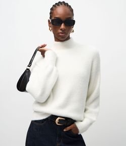 Suéter em Poliamida Peluciada com Gola Alta