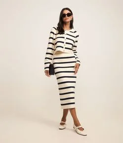 Saia Reta Midi Listrada em Tricô com Fenda