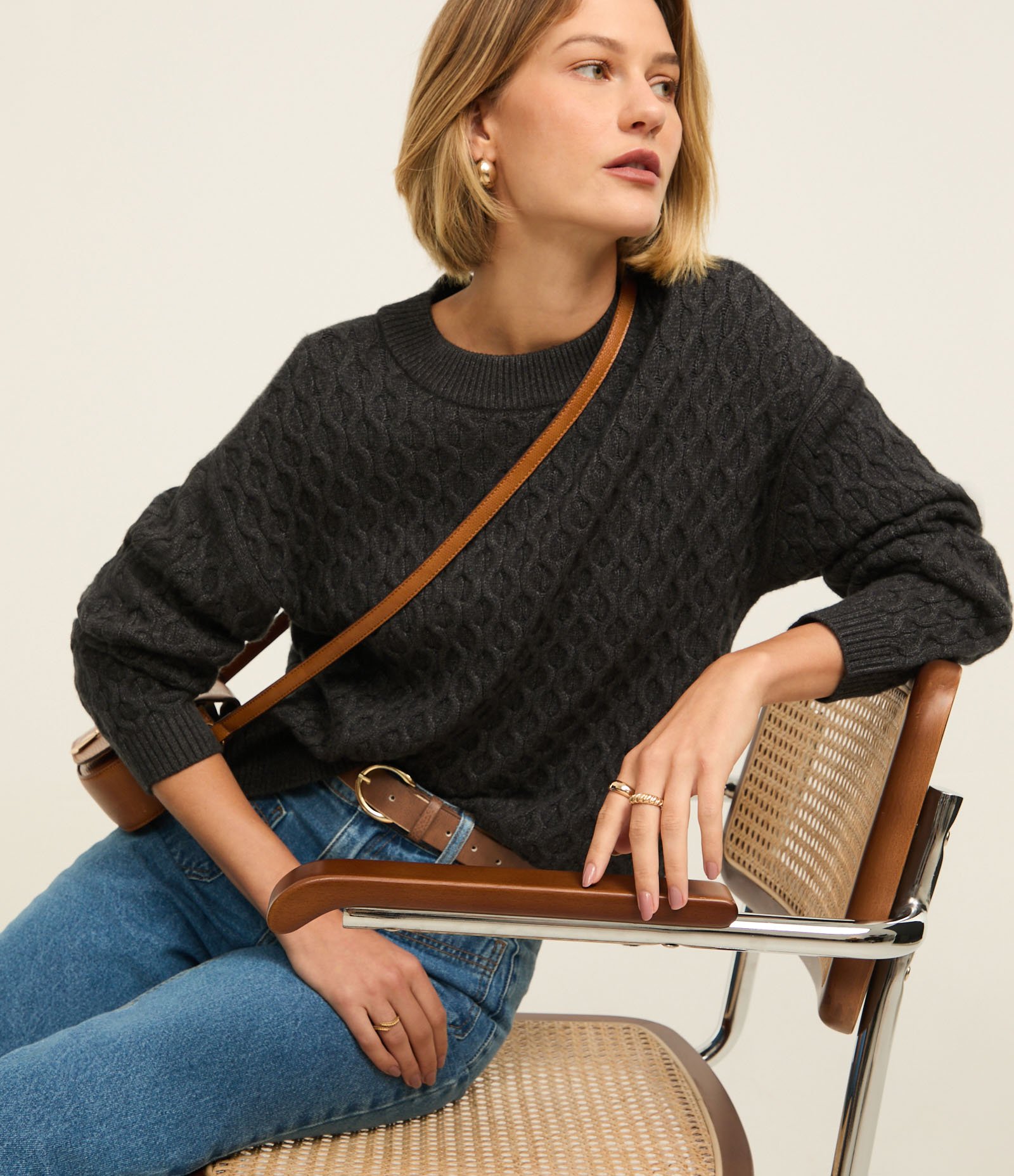 Suéter Manga Longa em Tricot com Textura Colmeia Cinza 6