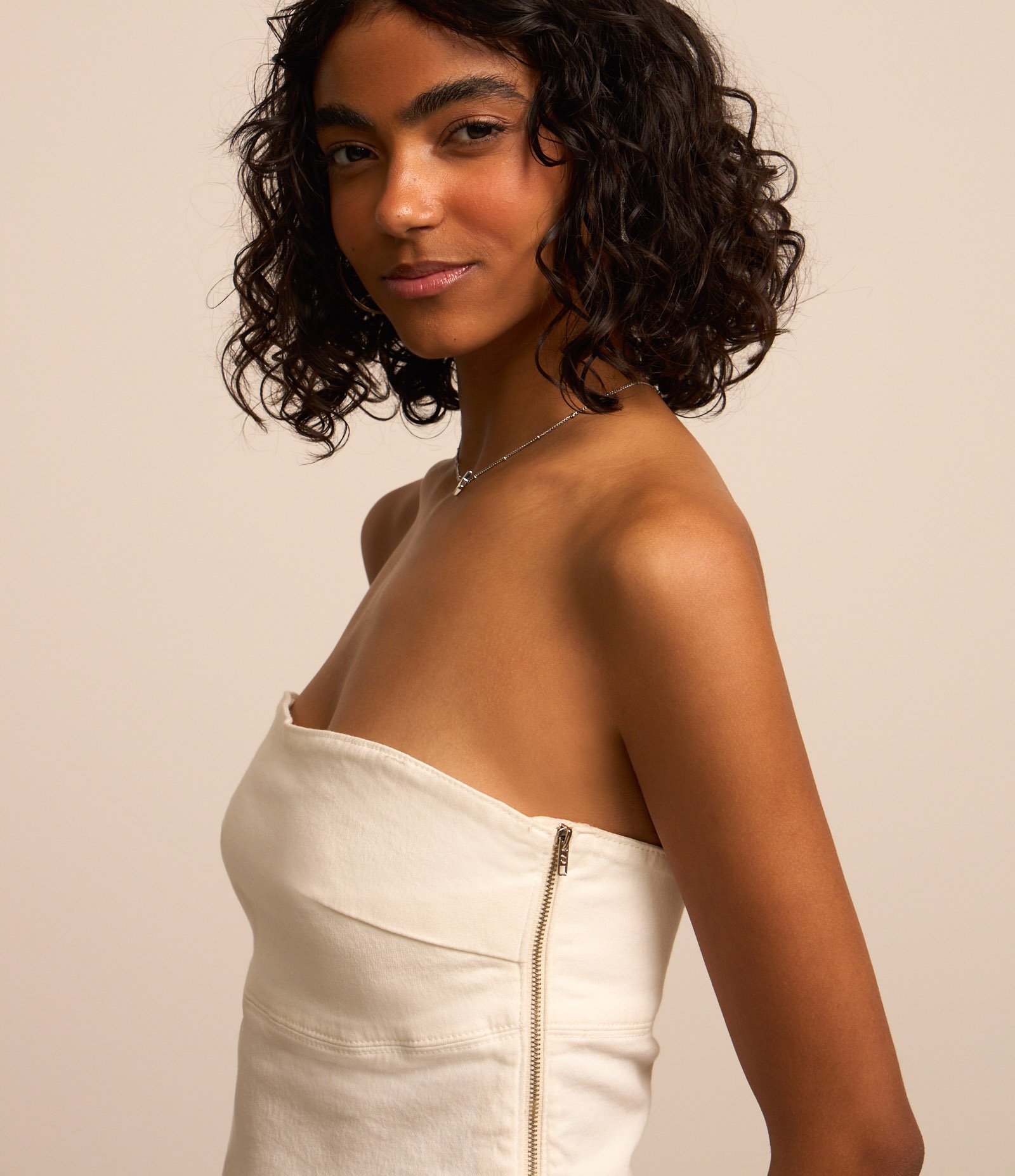 Blusa em Sarja Tomara que Caia com Zíper na Lateral Branco 4