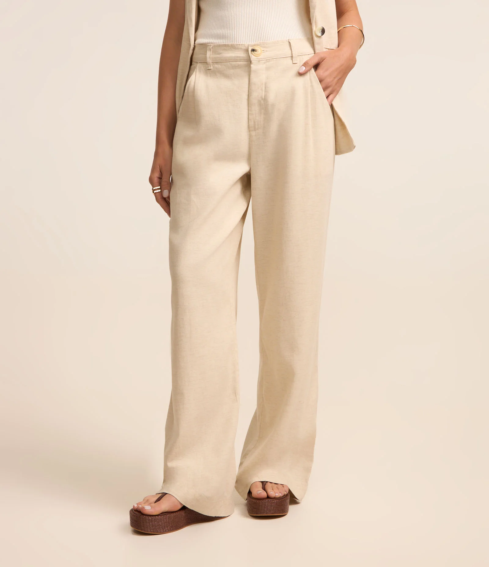 Calça Reta em Sarja com Preguinhas Off White 1