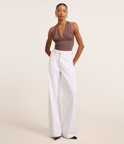 Calça Wide Leg em Sarja com Pespontos Contrastantes