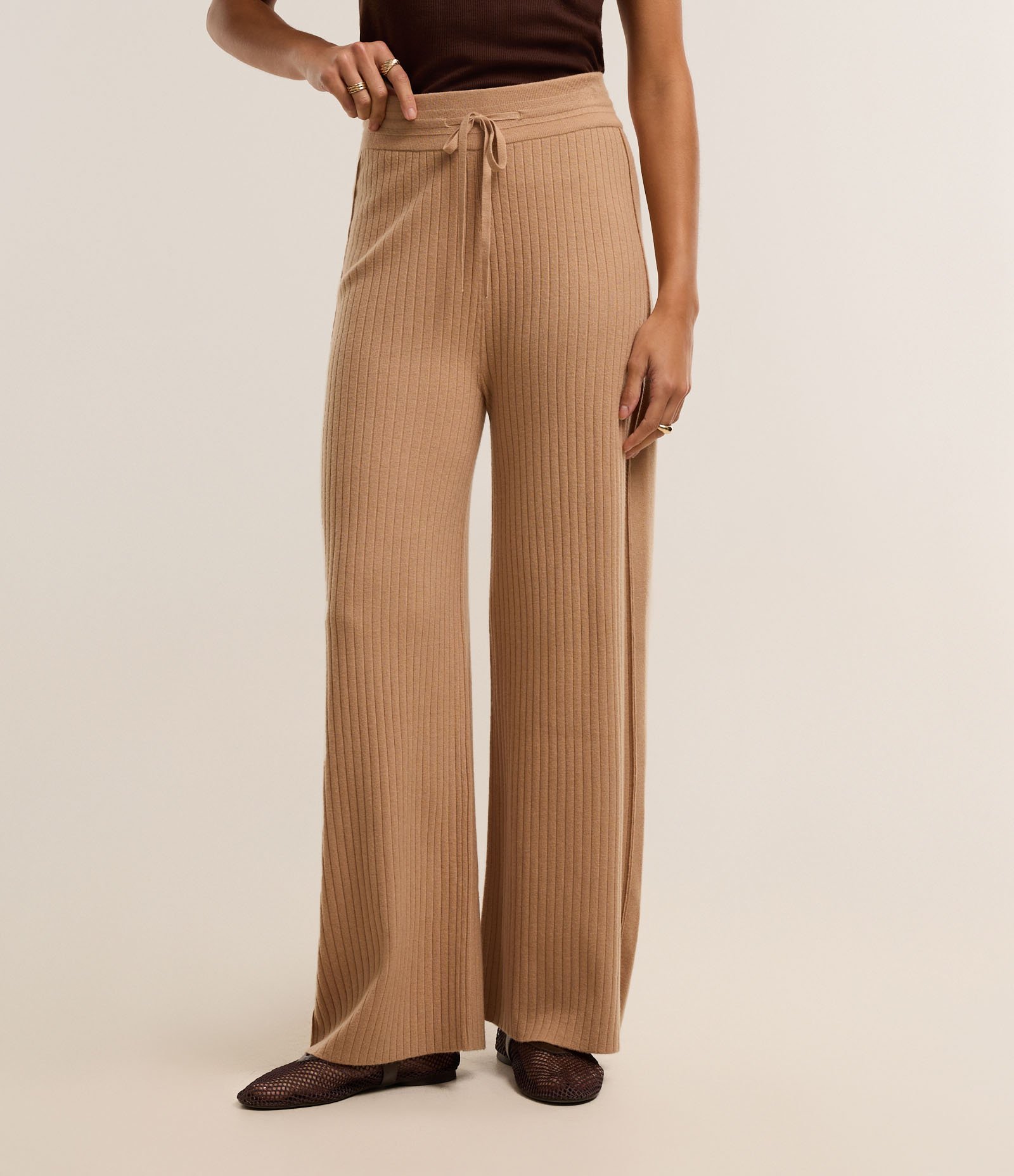 Calça Reta Cintura Alta em Tricô Canelado com Amarração Marrom 3