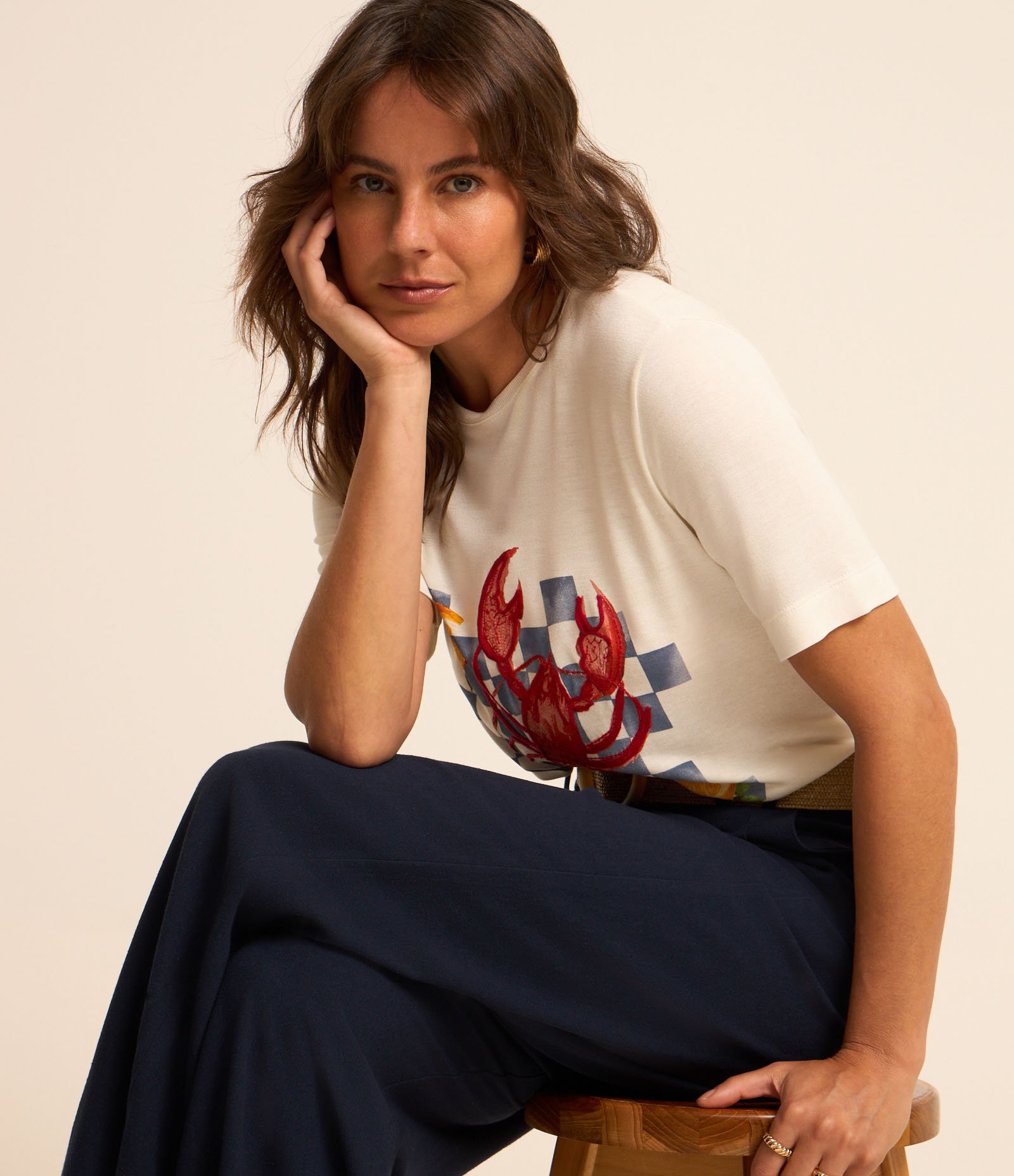 Camiseta em Malha de Viscose com Estampa Lagosta Branco Neve 4