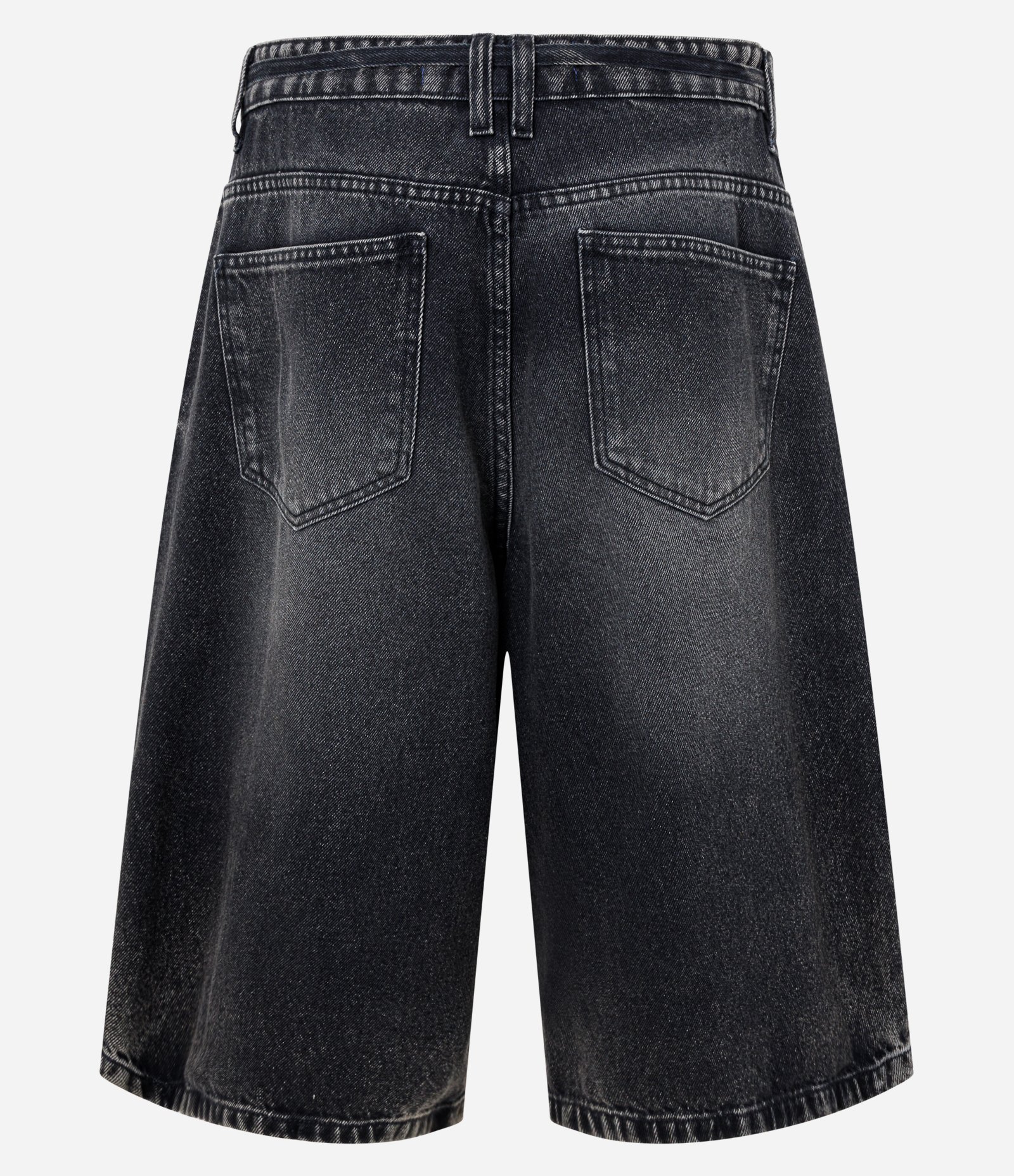 Bermuda Jorts Super Baggy  em Jeans com Cinto Amarração Preto 6