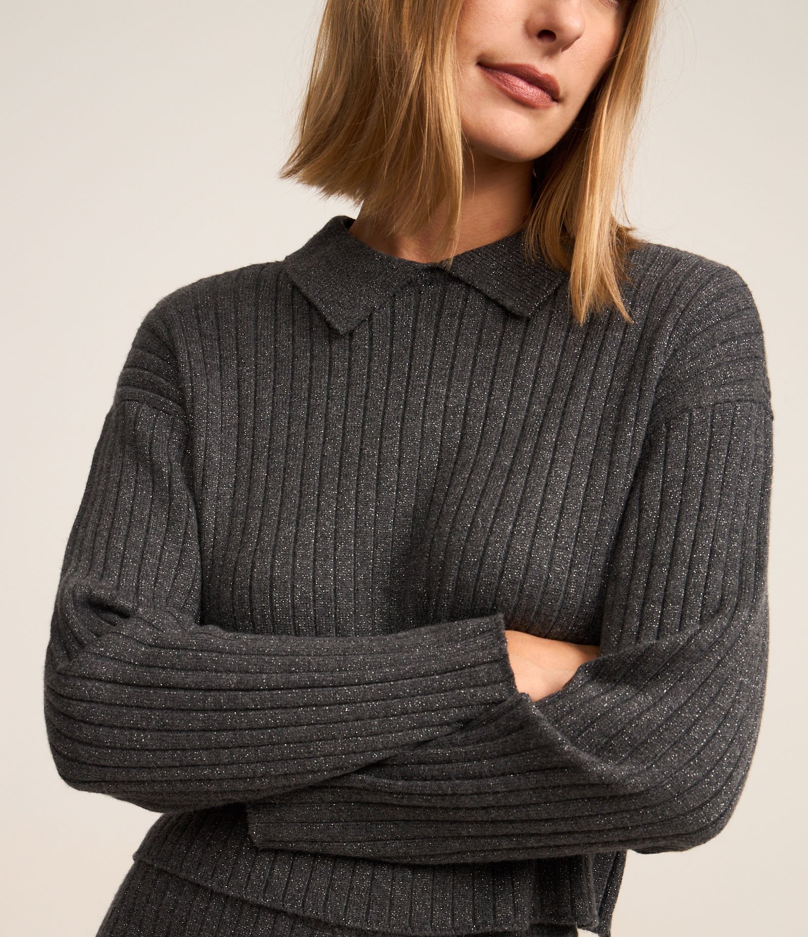 Blusa Canelado em Tricô com Gola Polo Cinza 5