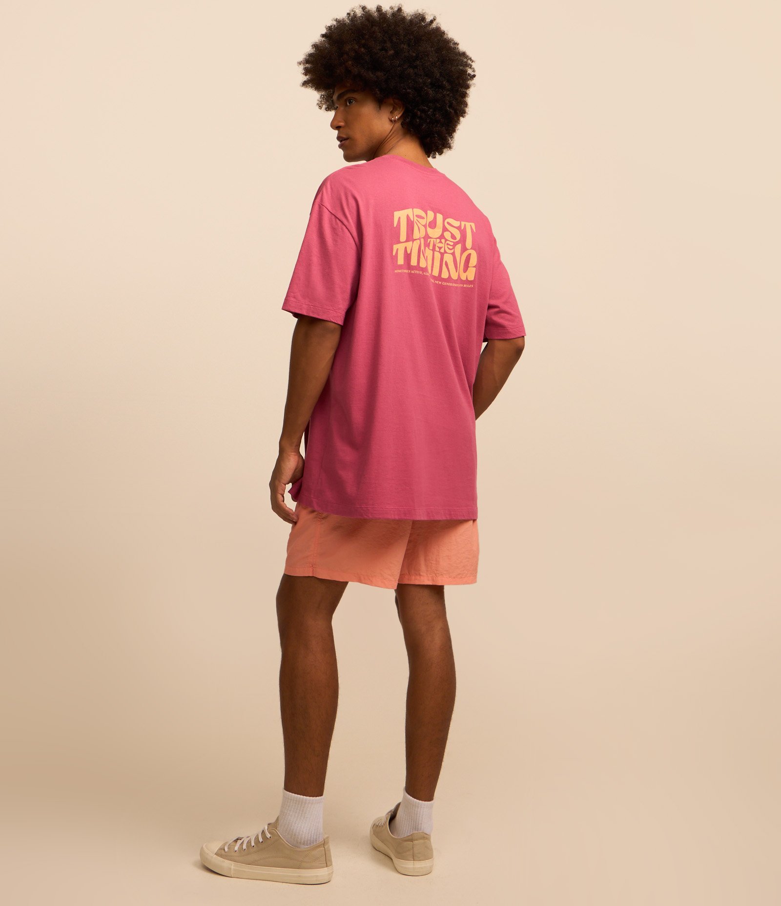 Camiseta Relaxed em Algodão com Estampa Lettering Rosa 2