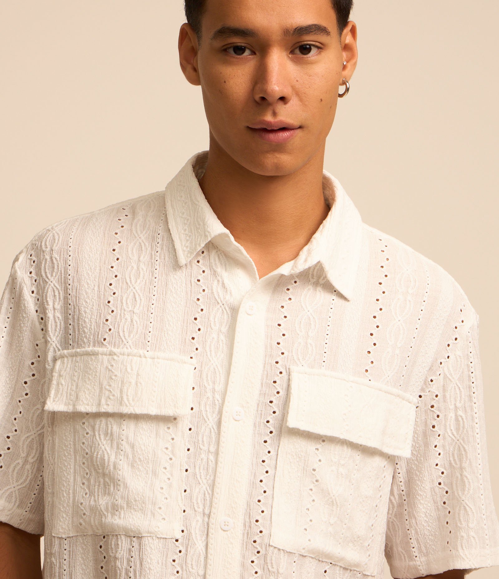 Camisa Oversized com Textura e Renda com Bolso Branco 3