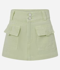 Short Saia em Sarja com Botões Duplos e Bolsos Cargo