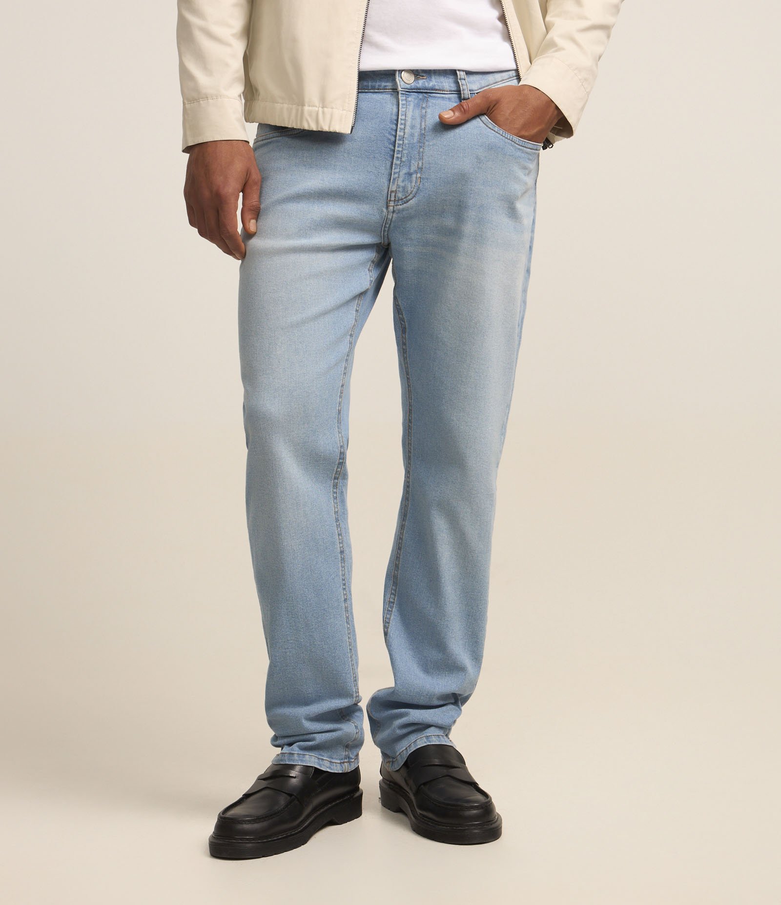 Calça Slim em Jeans com Elastano Azul 3