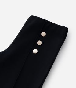 Calça Infantil em Ponto Roma com Detalhes de Botões - Tam 5 a 14 Anos