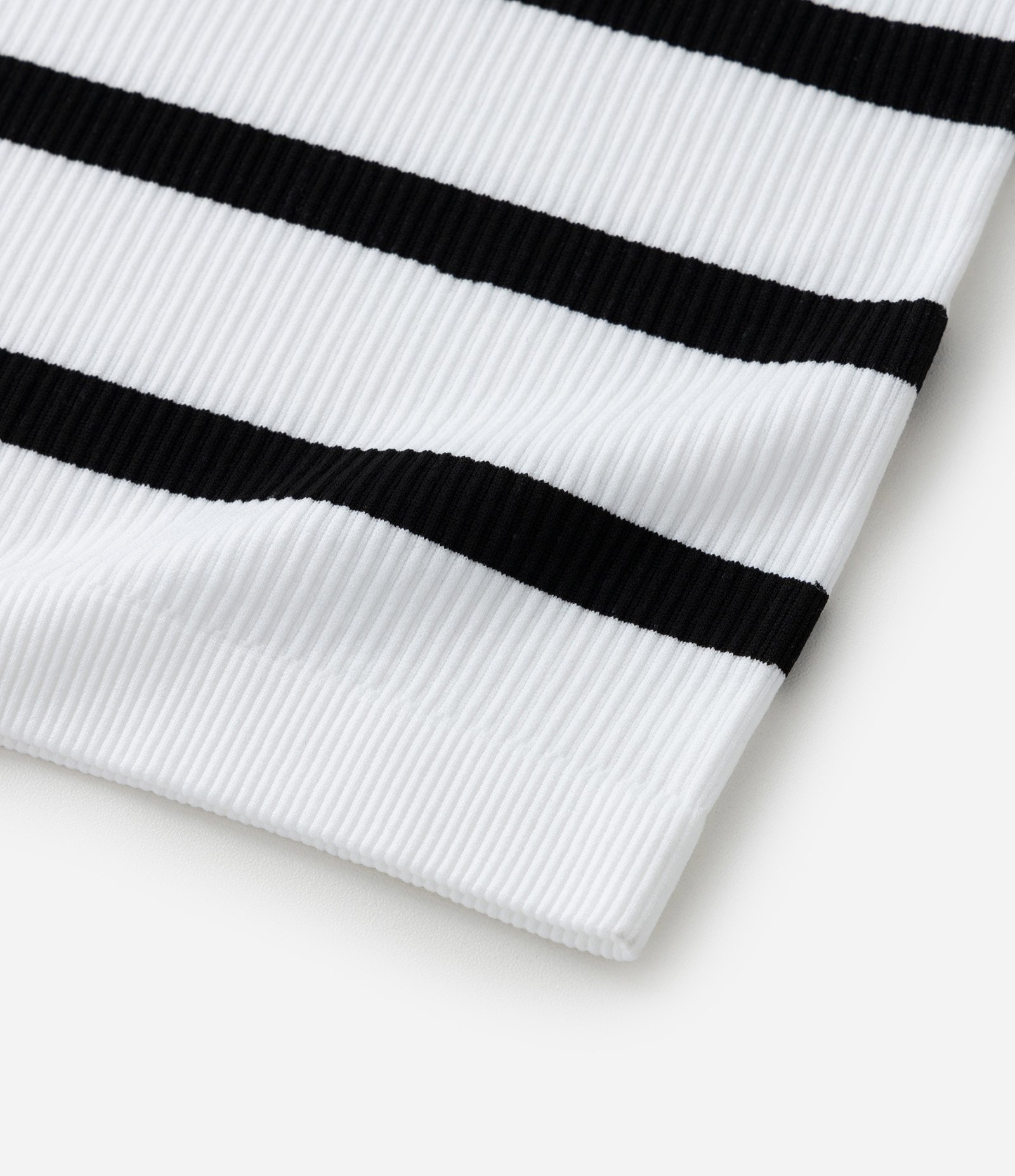 Camiseta Infantil Texturizada Seamless com Listras - Tam 5 a 14 Anos Branco/Preto 4