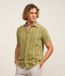Camisa Regular com Textura e Listras