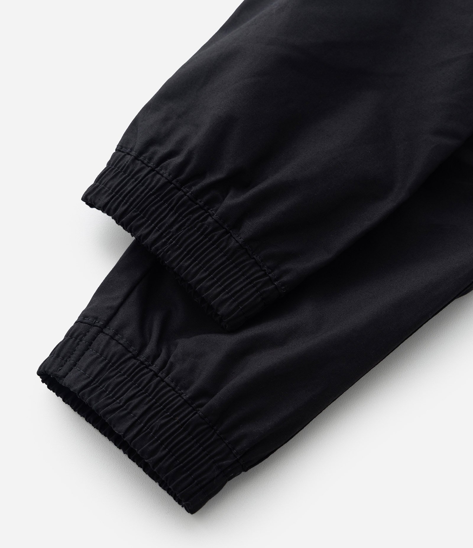 Calça Infantil em Sarja com Bolsos e Recortes - Tam 1 a 5 anos Preto 3